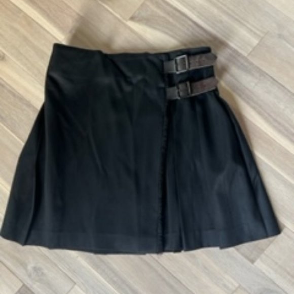 Burberry Dresses & Skirts - *BEAUTIFUL* Burberry Mini Kilt!